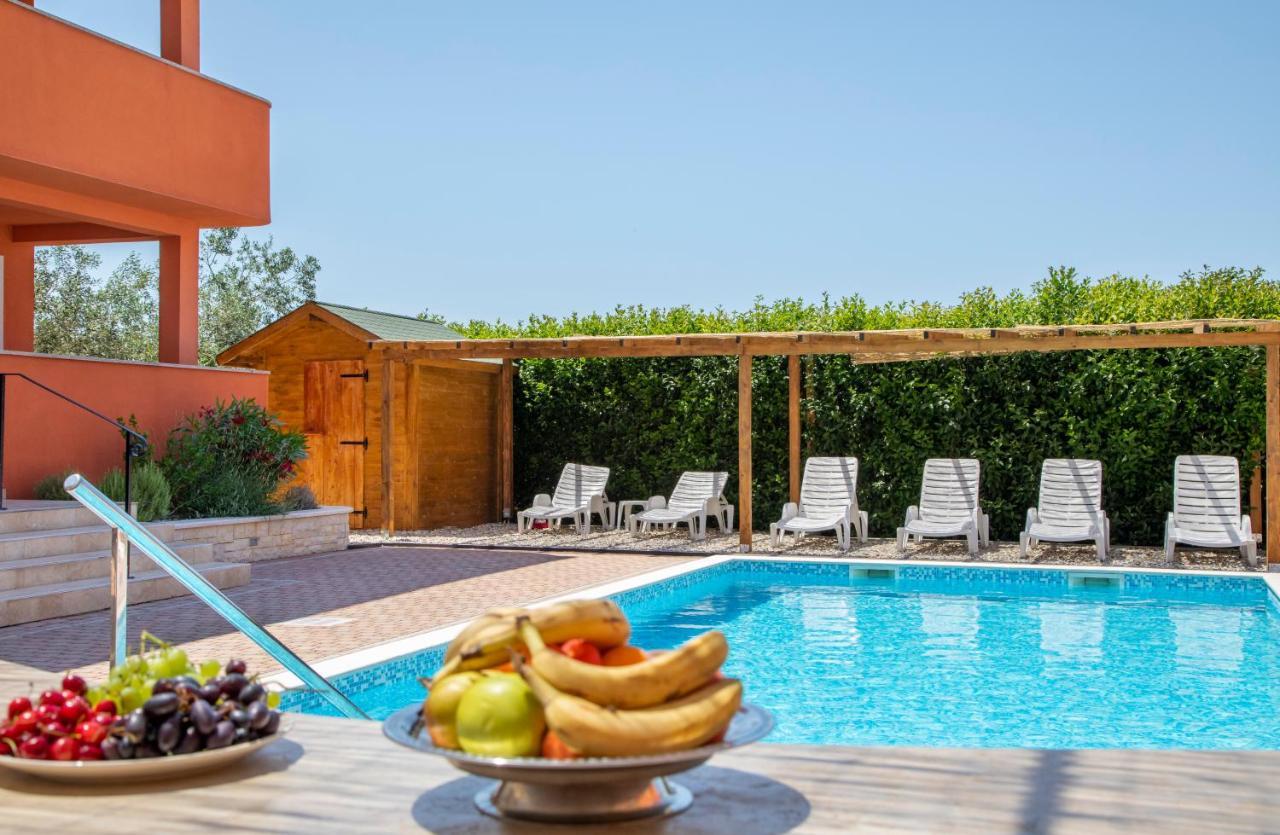 Hotel Natura Vilanija Εξωτερικό φωτογραφία