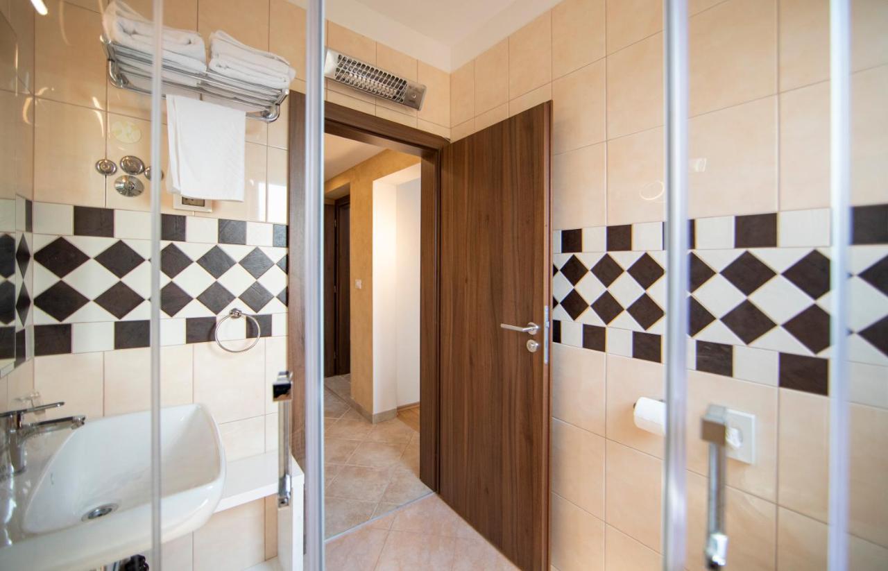 Hotel Natura Vilanija Εξωτερικό φωτογραφία