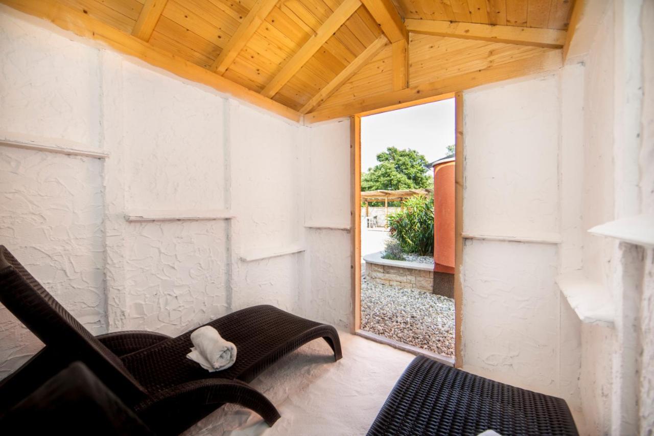 Hotel Natura Vilanija Εξωτερικό φωτογραφία