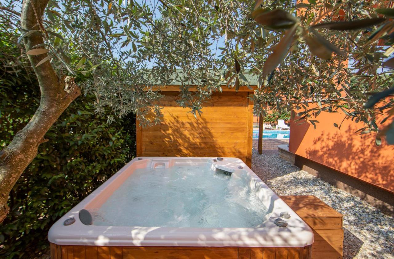 Hotel Natura Vilanija Εξωτερικό φωτογραφία