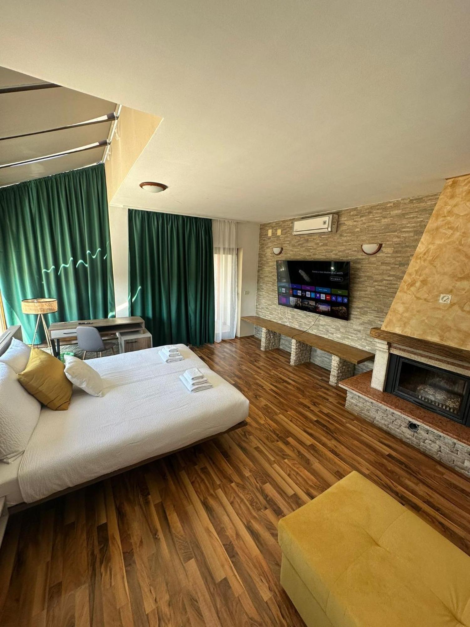 Hotel Natura Vilanija Εξωτερικό φωτογραφία