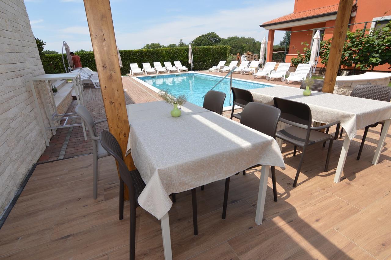 Hotel Natura Vilanija Εξωτερικό φωτογραφία